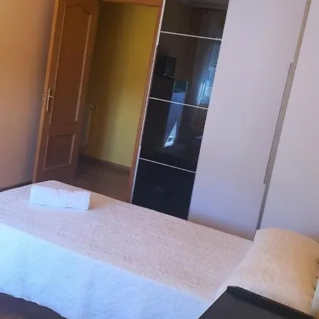 Alojamiento Picarolas Apartment